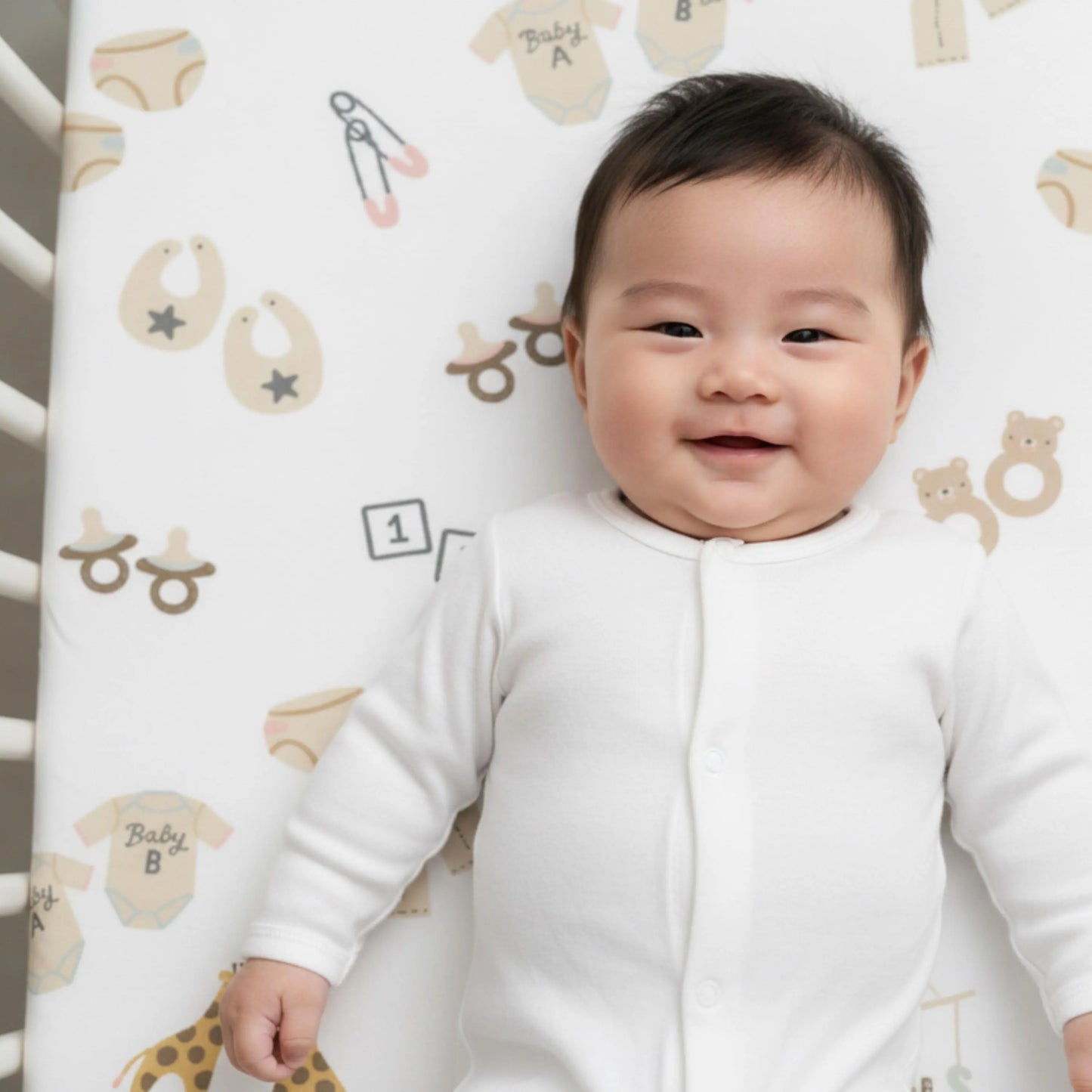 Fitted Crib Sheet: Twin Things