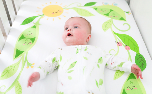 Fitted Crib Sheet: Two Peas in a Pod